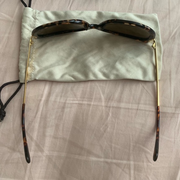 Louis Vuitton Tort Sunglasses - Picture 3 of 9